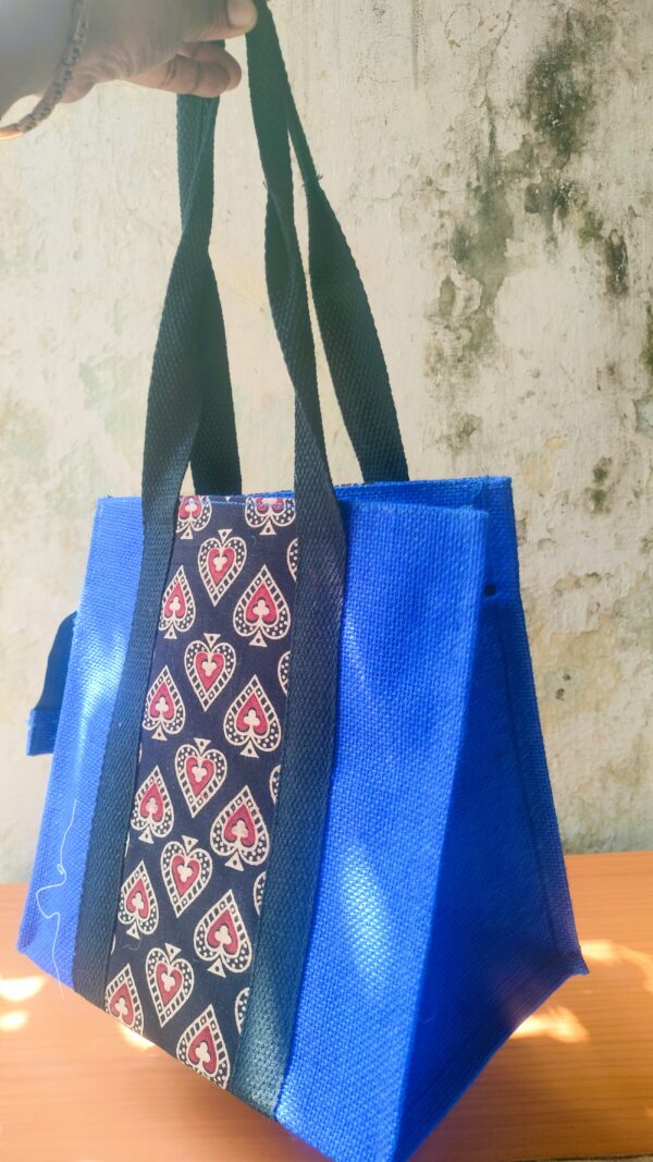 Blue jute lunch bag - Image 7