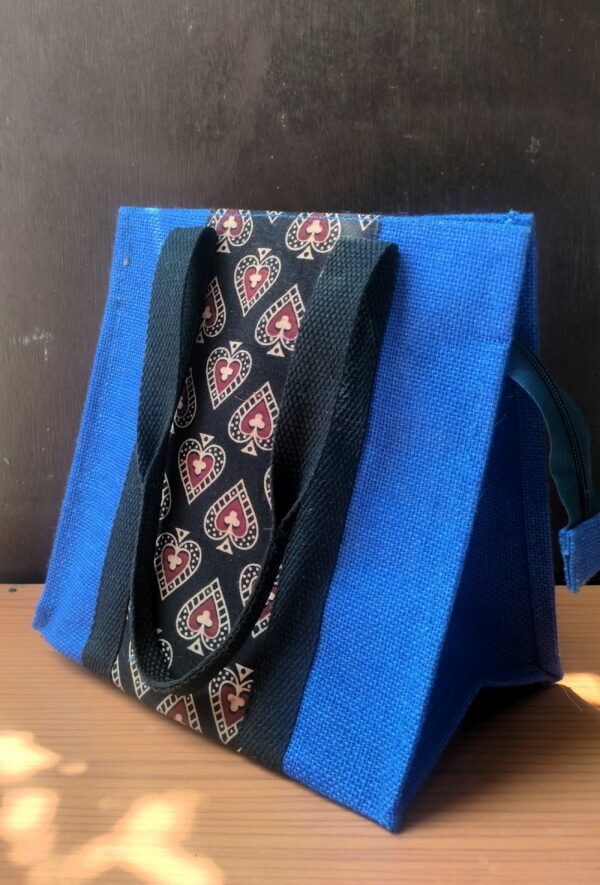 Blue jute lunch bag - Image 6