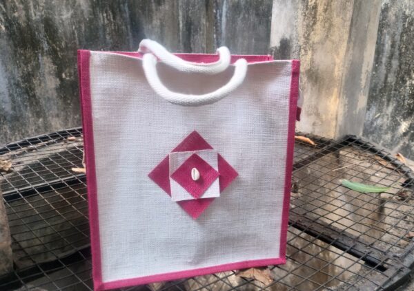 Medium white jute bag with pink motif - Image 2